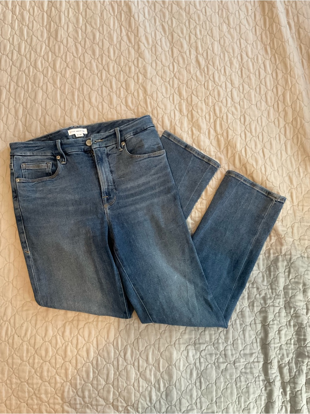 Good American size 4 (27 inch) Slim Jeans in Vintage Blue Wash